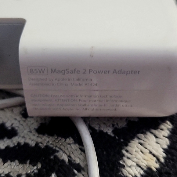 Apple 85 W Magsafe 2 Power Adapter for Mac book pro with retina display - Picture 9 of 9